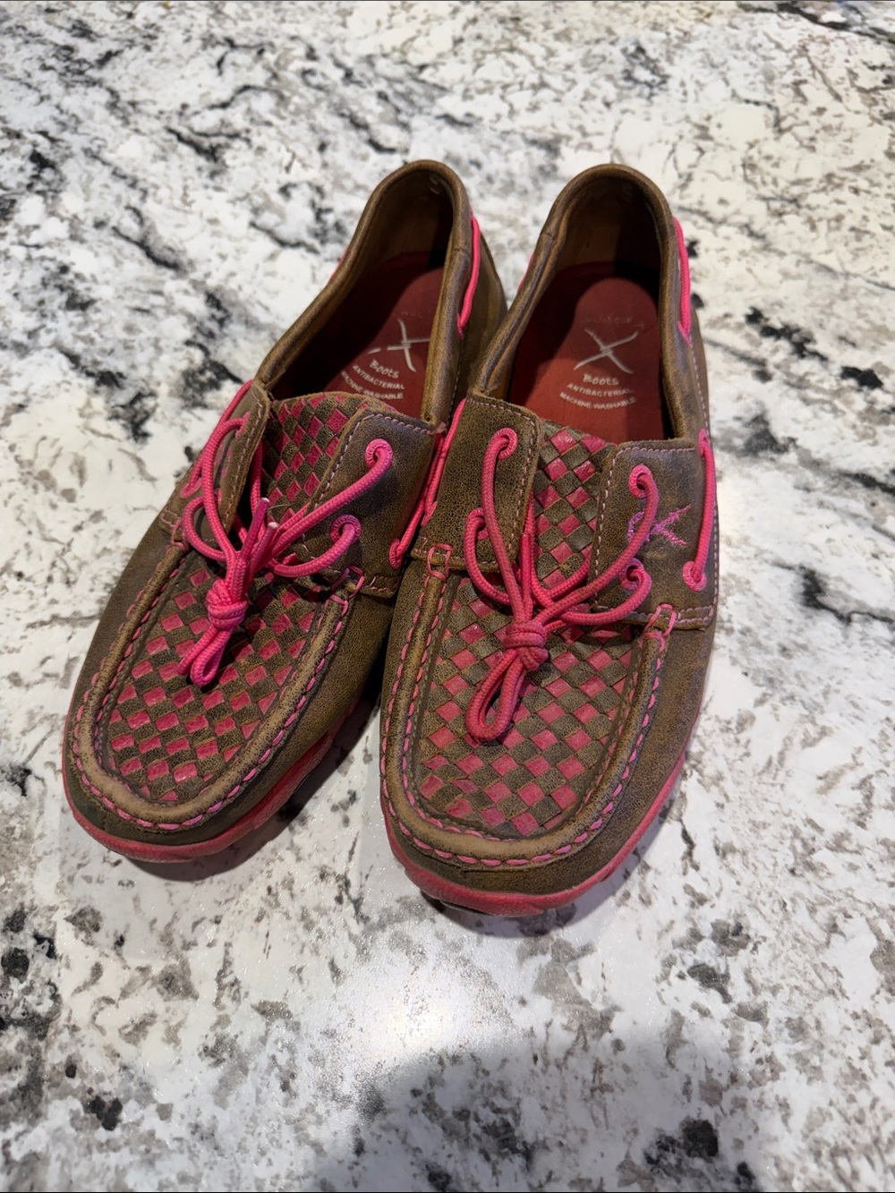 Twisted X Womens Pink Ribbon‎ Slip On Boat Driving Moc Size 7M